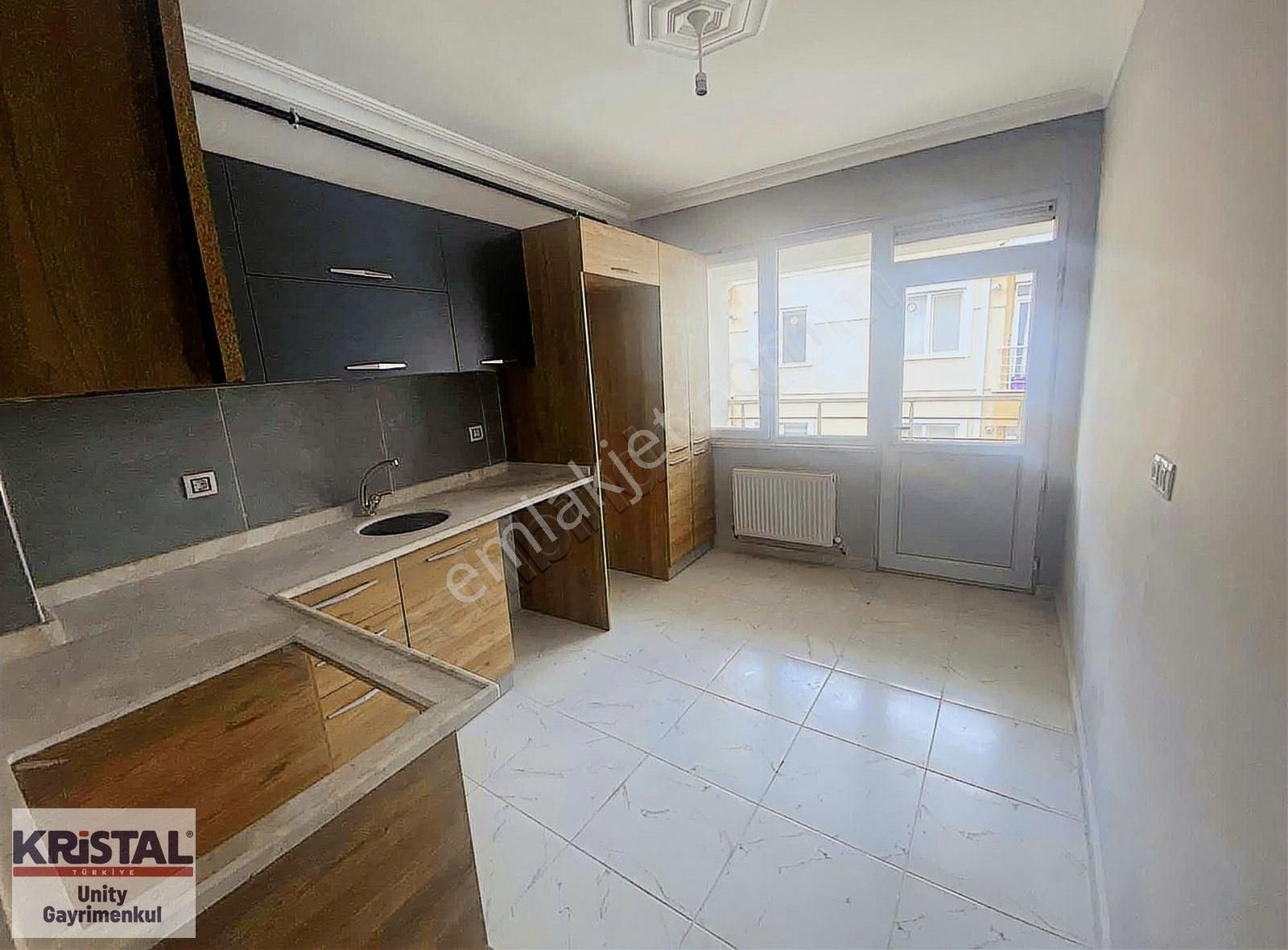 Sütlüce'de Satılık, Çift Balkonlu , Geniş 2+1 Daire - Görsel 10