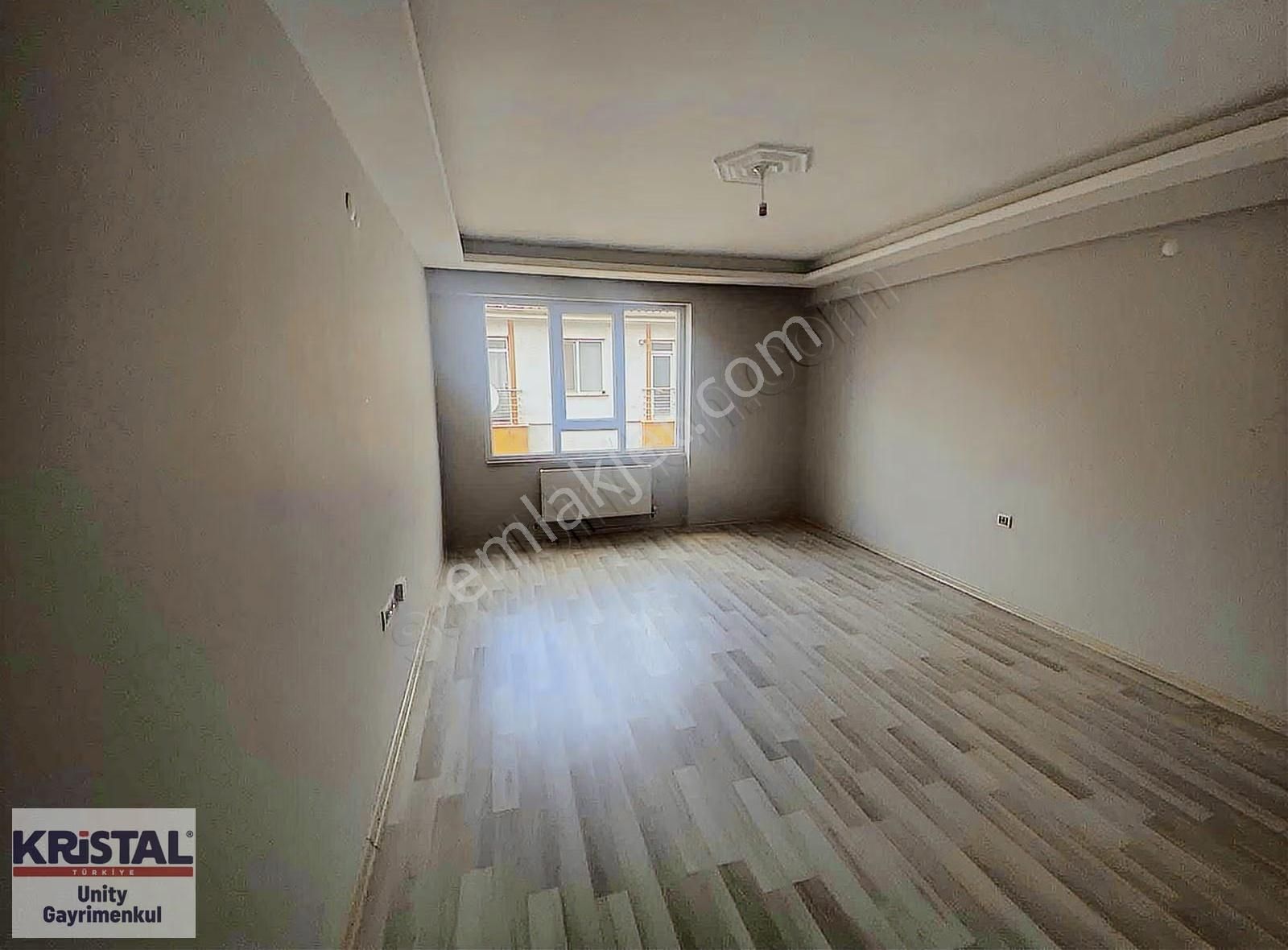 Sütlüce'de Satılık, Çift Balkonlu , Geniş 2+1 Daire - Görsel 18