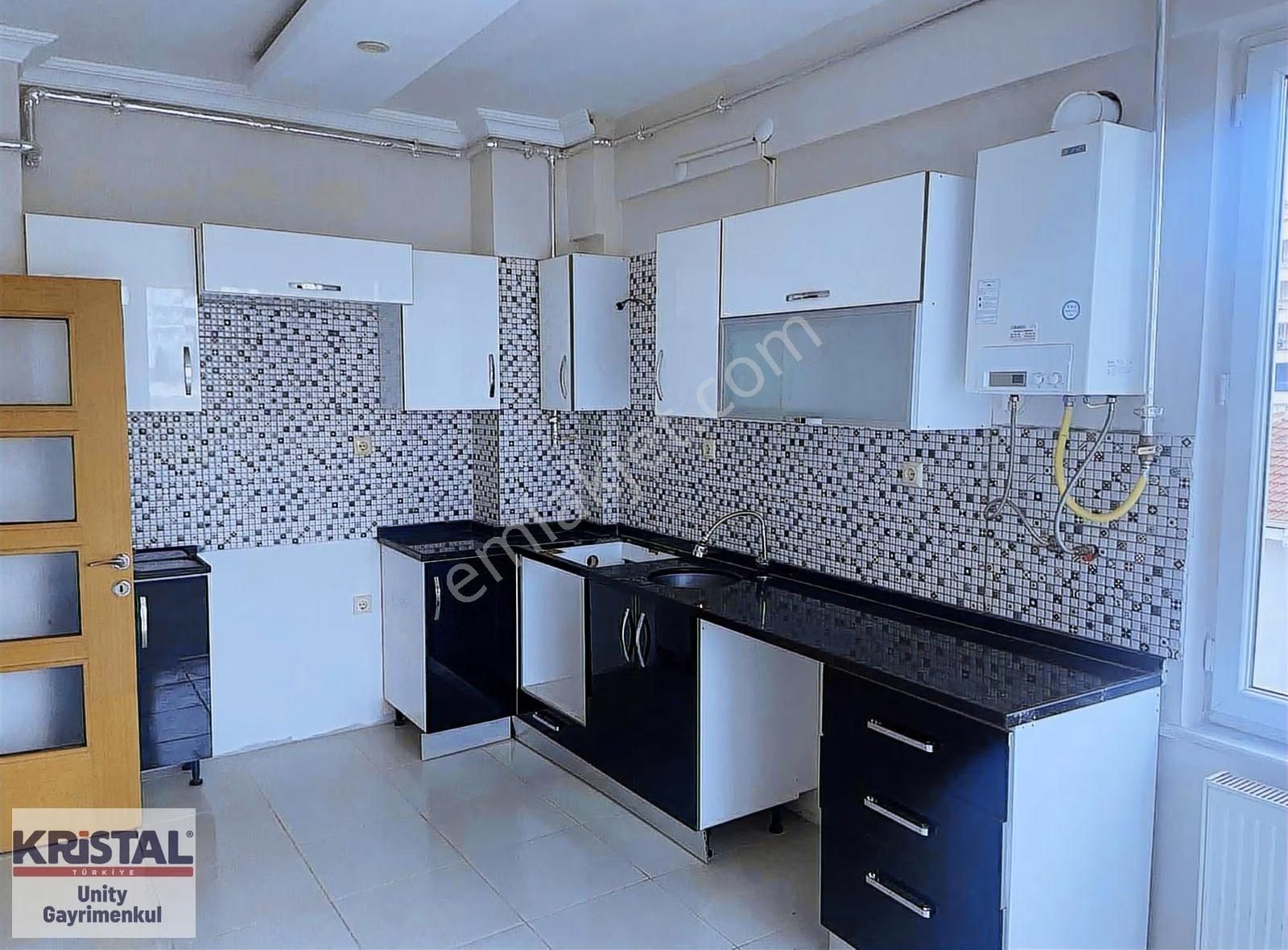 Batıkent'te Satılık, Lüks 3+1 Geniş Daire - Görsel 17