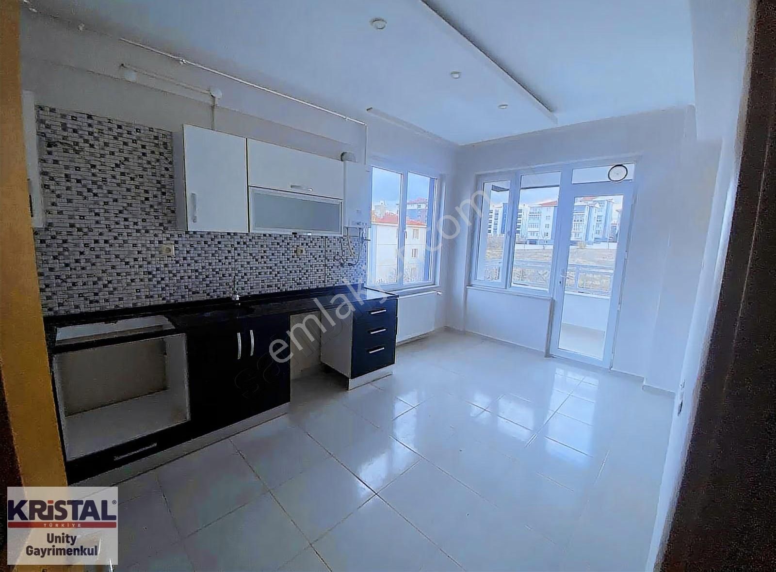 Batıkent'te Satılık, Lüks 3+1 Geniş Daire - Görsel 18