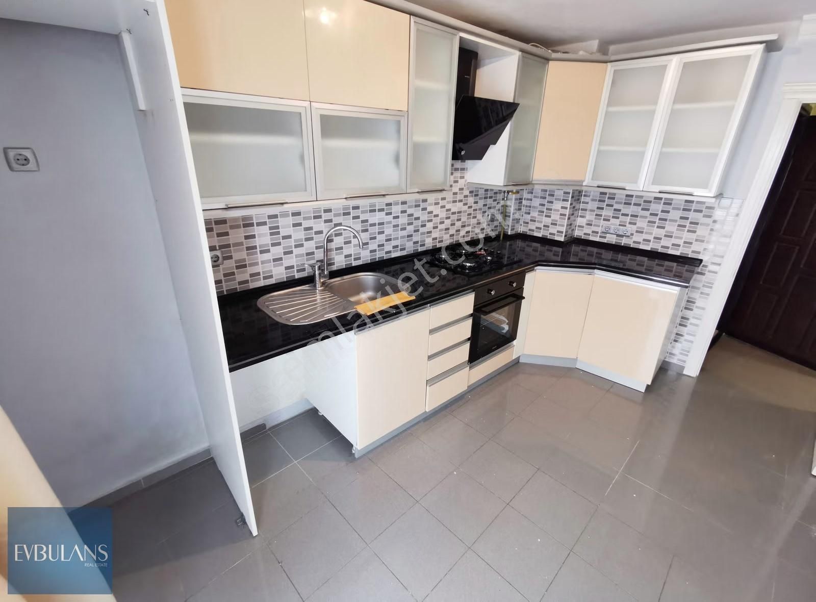 Karşıyaka Belediye Arkası Ara Kat Geniş Tadilatlı Boş 3+1 Daire - Görsel 9