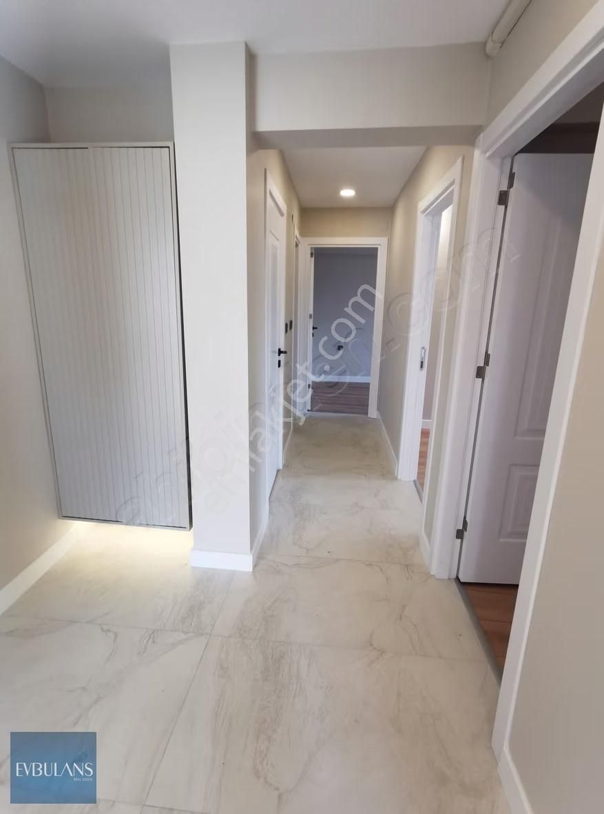 Bostanlı Park Cephe Ara Kat Karanlık Odası Olmayan Tadilatlı 3+1 - Görsel 18