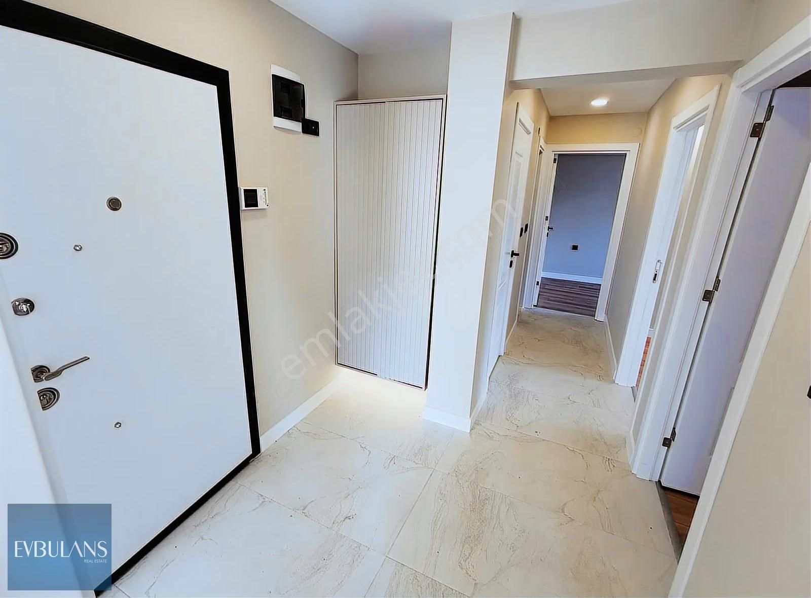 Bostanlı Park Cephe Ara Kat Karanlık Odası Olmayan Tadilatlı 3+1 - Görsel 19