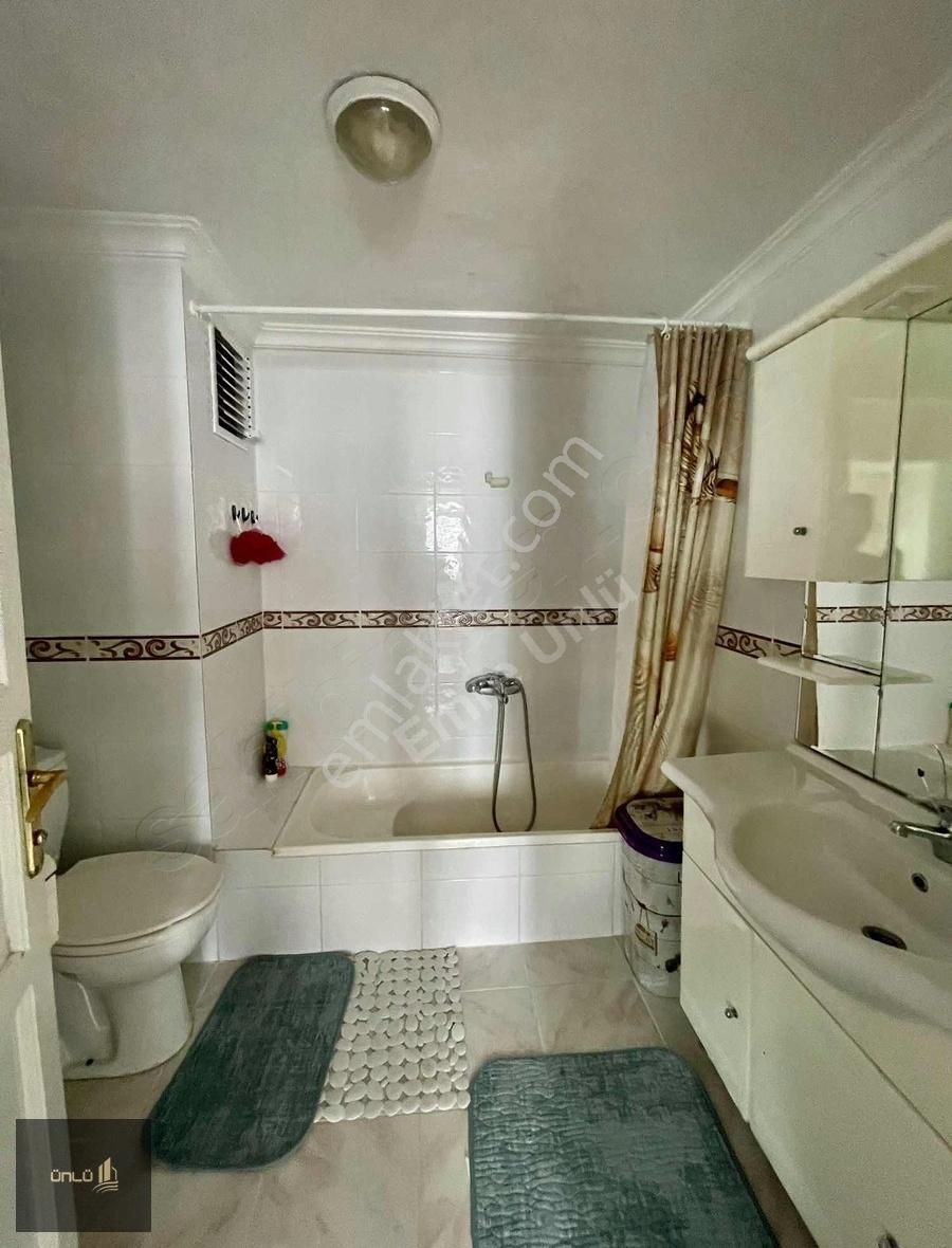 Emre Ünlü'den Havuz Ve Otoparklı Site'de Deniz Manz. Eşyalı 3+1 - Görsel 35