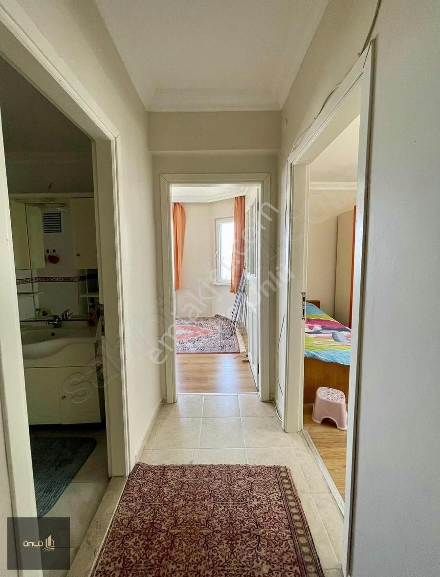 Emre Ünlü'den Havuz Ve Otoparklı Site'de Deniz Manz. Eşyalı 3+1 - Görsel 8