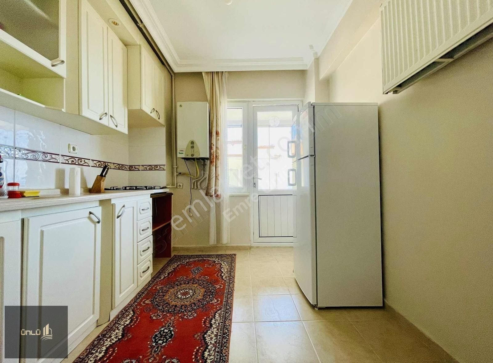 Emre Ünlü'den Havuz Ve Otoparklı Site'de Deniz Manz. Eşyalı 3+1 - Görsel 30