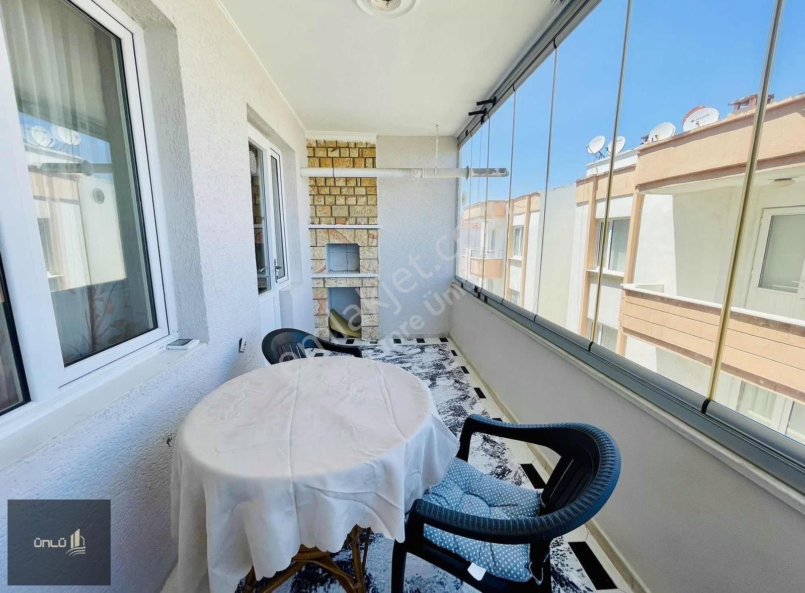 Emre Ünlü'den Havuz Ve Otoparklı Site'de Deniz Manz. Eşyalı 3+1 - Görsel 34