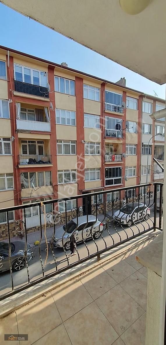 Bahçelievler Mah. Caddeye Yakın Satılık 3+1 Balkonlu, Ara Kat - Görsel 23