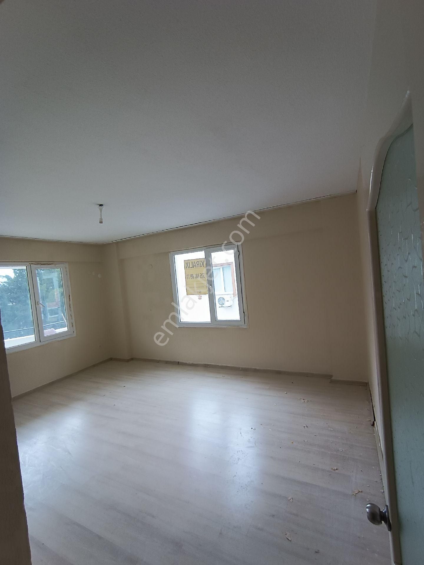 Devlet Hastanesinin Tam Karşısında3+1 Kiralık Daire - Görsel 10