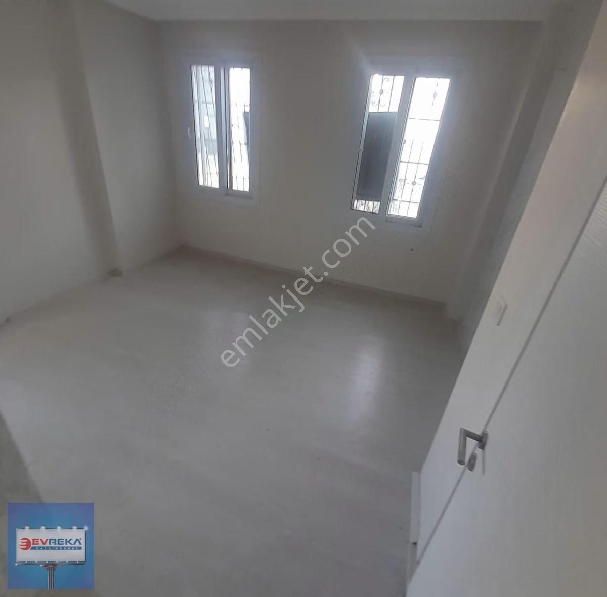 Kabasakalda Mavi Rüzgar Sitesinde Açık Mutfak 2+1 Kiralık Daire - Görsel 3