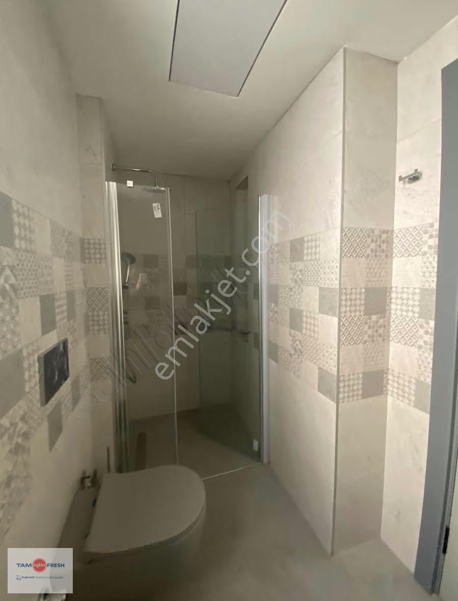 Urla Merkezde Kiralık 1+1 Daire - Görsel 10