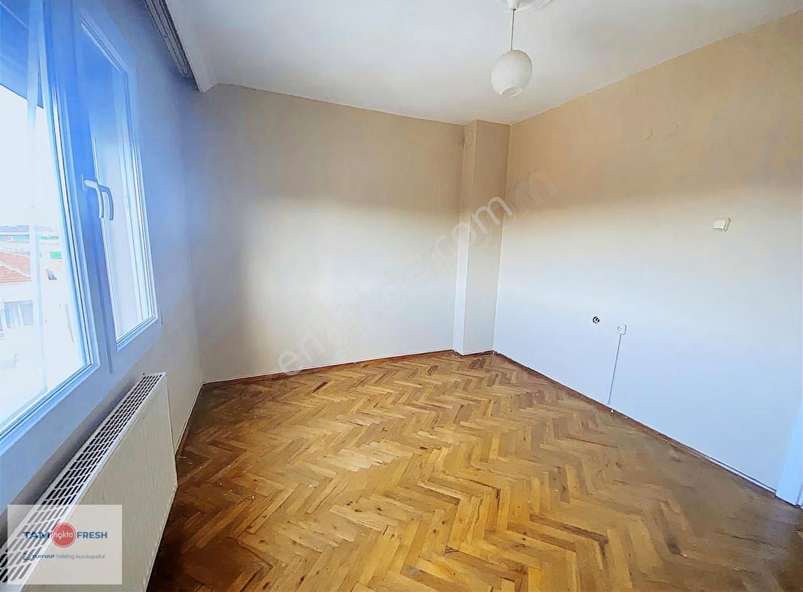 Urla'da Ana Cadde Üzerinde Kiralık Daire - Görsel 9