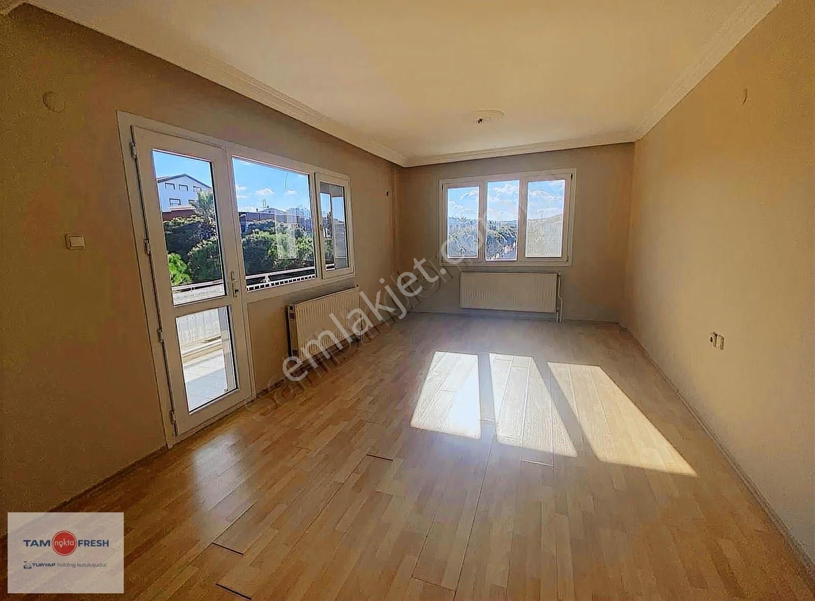 Urla'da Ana Cadde Üzerinde Kiralık Daire - Görsel 27