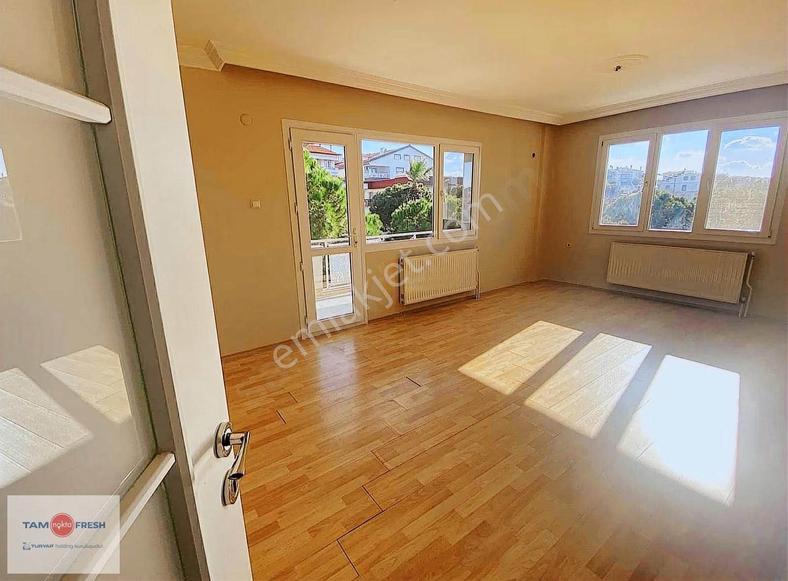 Urla'da Ana Cadde Üzerinde Kiralık Daire - Görsel 24