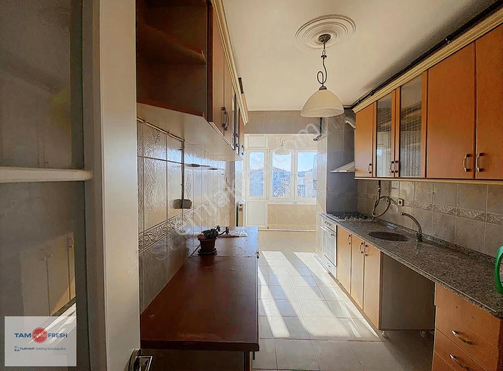 Urla'da Ana Cadde Üzerinde Kiralık Daire - Görsel 13