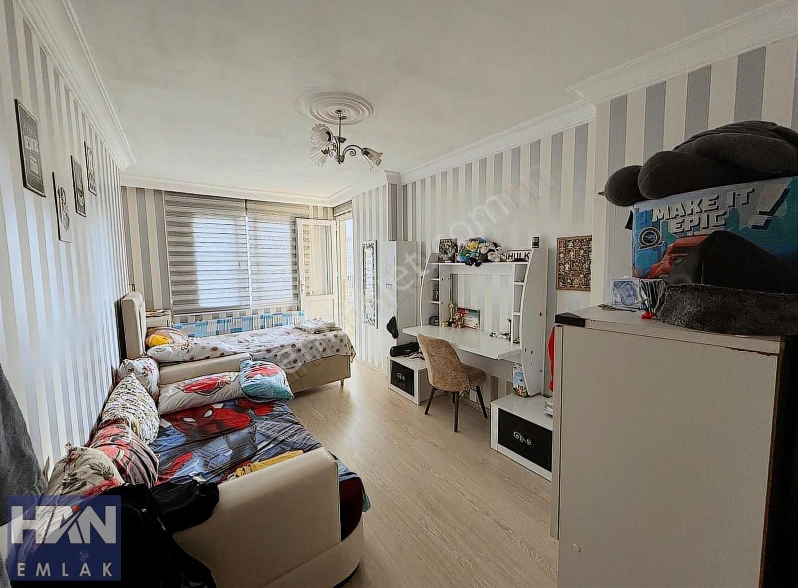 Han Emlak'tan Menderes Mahallesi 3+1d.gazlı Satılık 3+1 Daire - Görsel 13