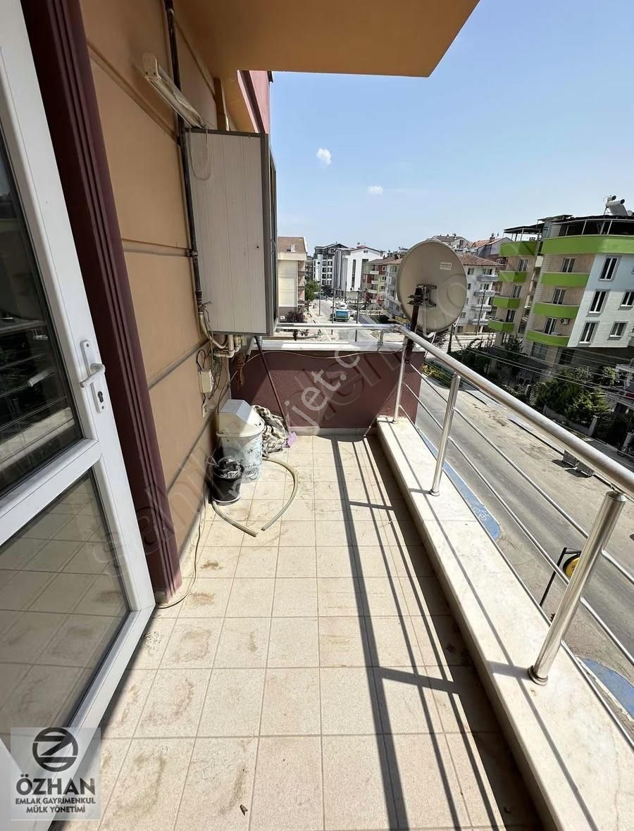 Özhan Emlaktan Koza Cad.de Site İçi Kiralık Eşyalı 1+1 Daire - Görsel 3