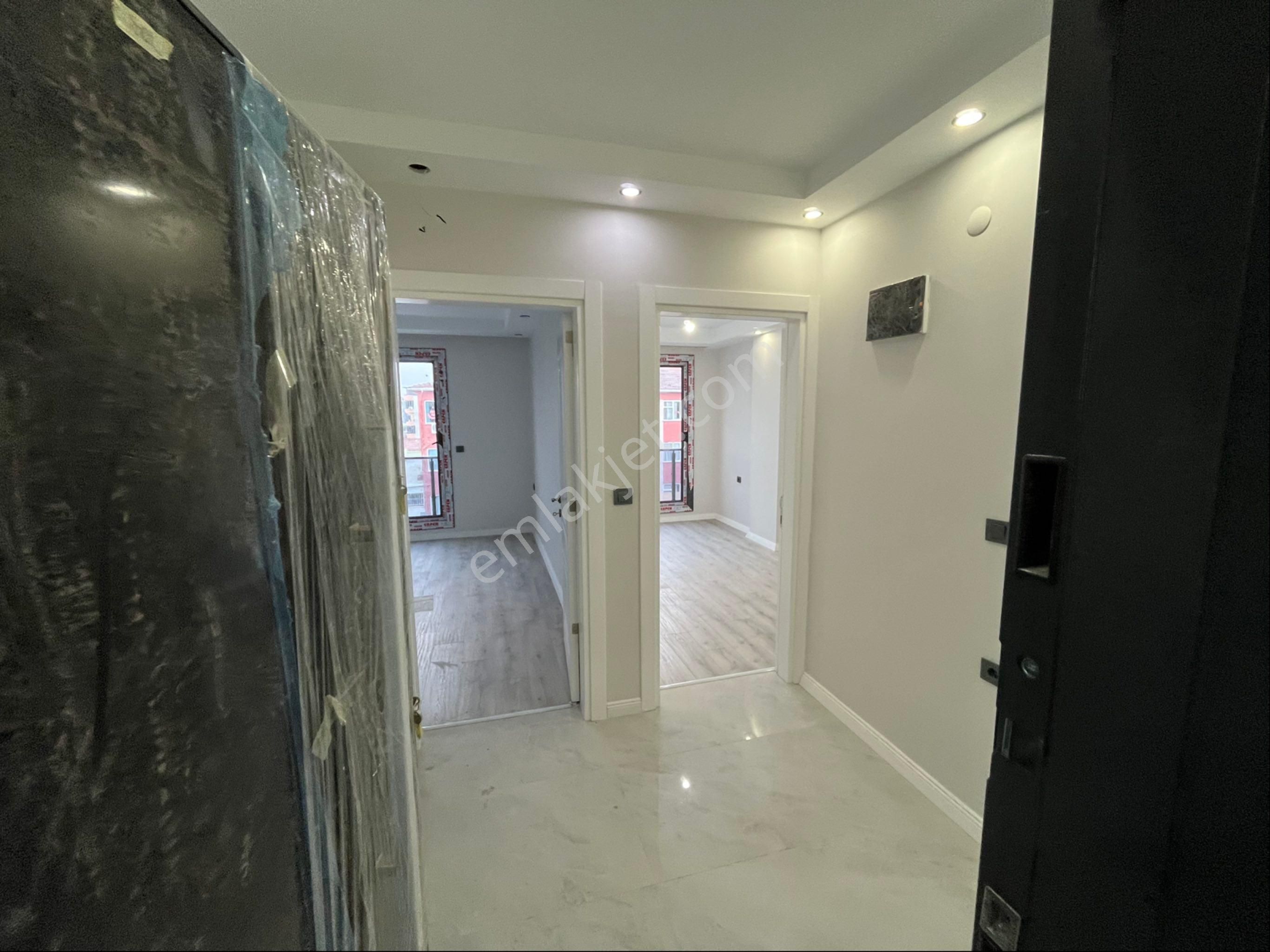 Didim Efeler Mahallesinde Satılık 1+1