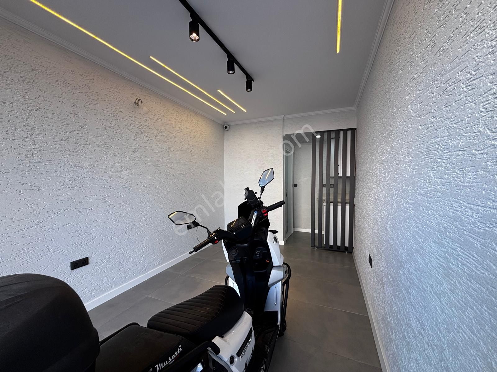 Karaçalıda Pazar Yerine Bakan Ful Tadilatlı 24m² Satılık Dükkan - Görsel 10