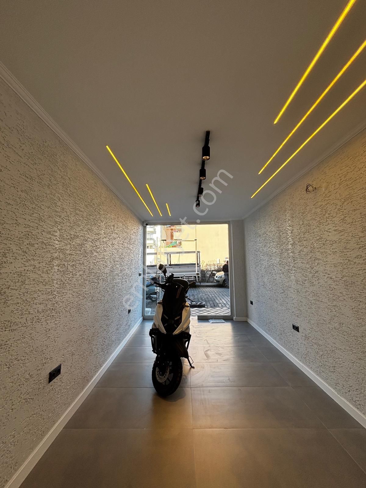 Karaçalıda Pazar Yerine Bakan Ful Tadilatlı 24m² Satılık Dükkan - Görsel 16