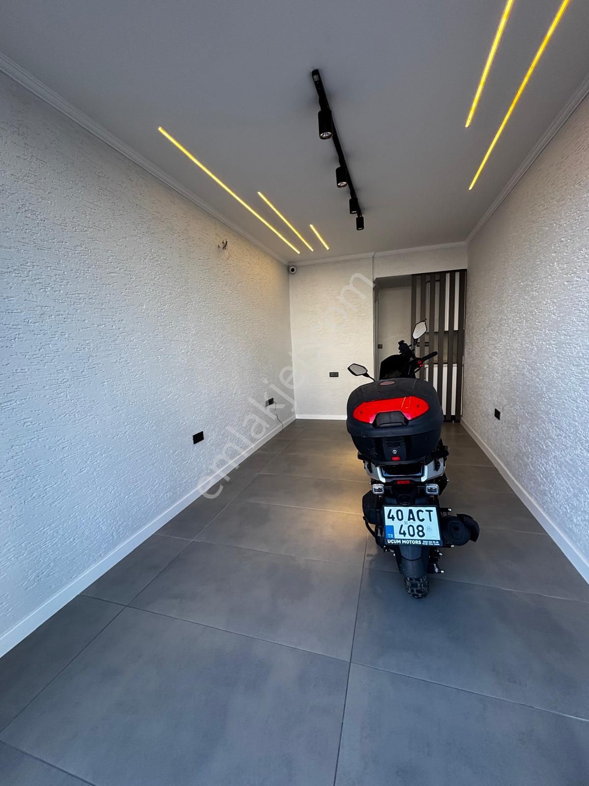 Karaçalıda Pazar Yerine Bakan Ful Tadilatlı 24m² Satılık Dükkan - Görsel 12