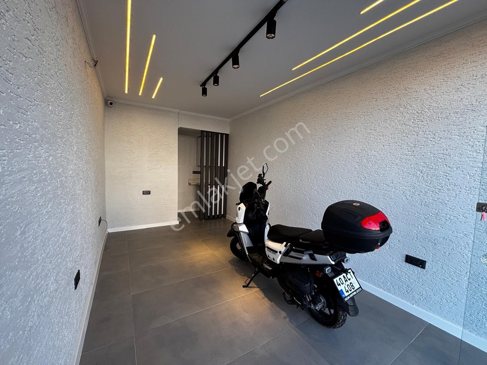 Karaçalıda Pazar Yerine Bakan Ful Tadilatlı 24m² Satılık Dükkan - Görsel 14