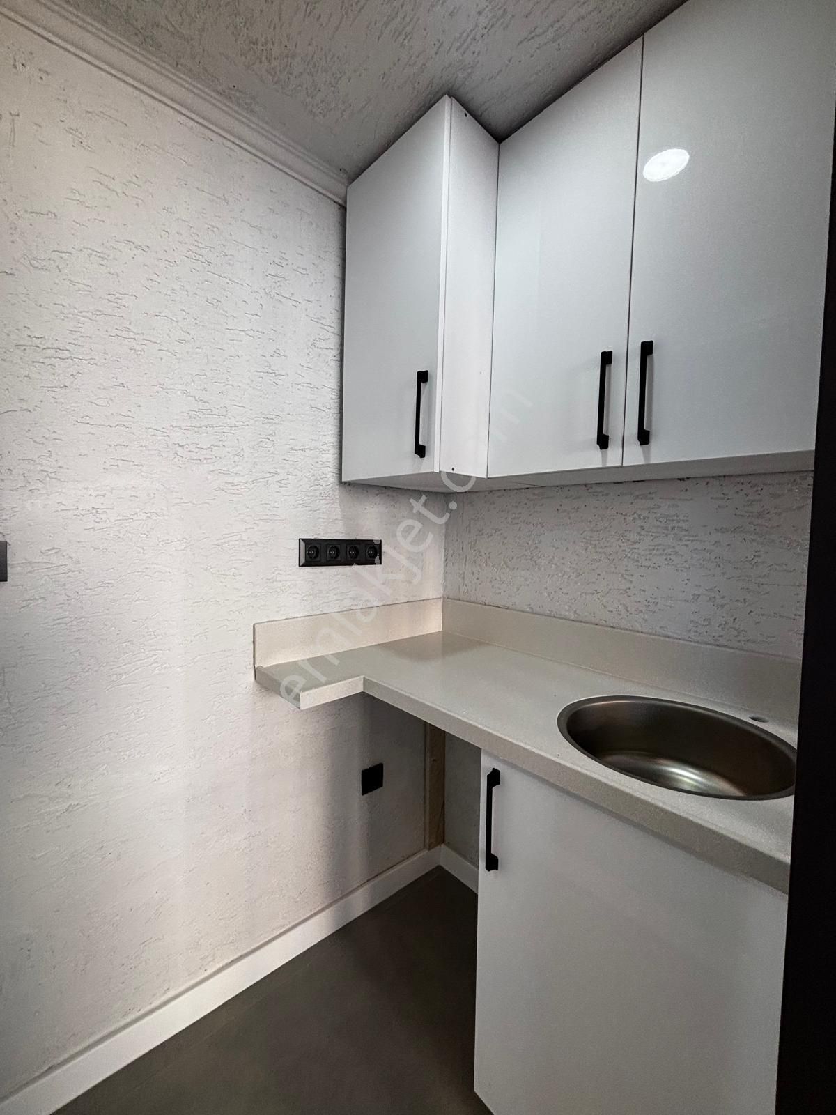 Karaçalıda Pazar Yerine Bakan Ful Tadilatlı 24m² Satılık Dükkan - Görsel 18