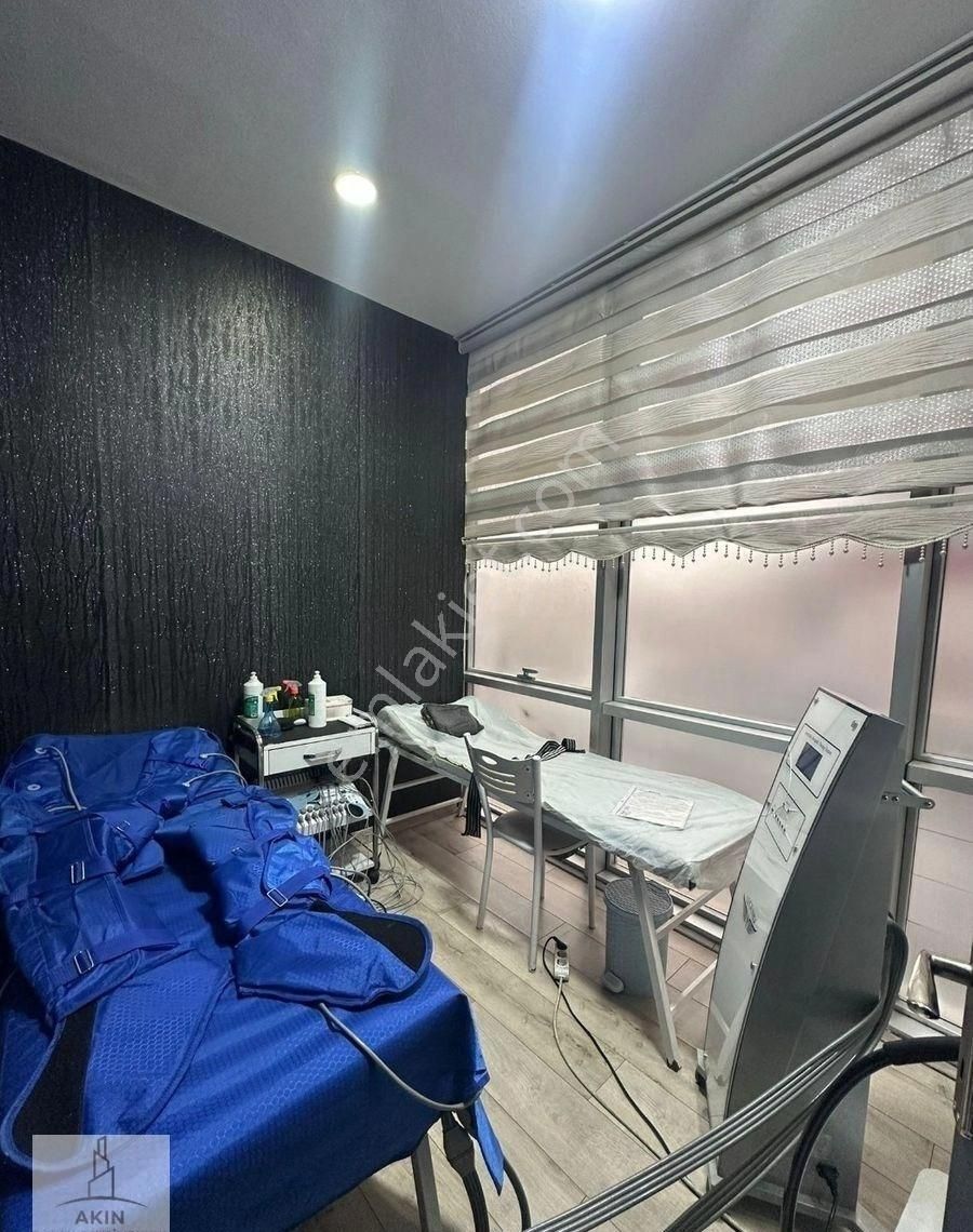 Küçükçekmece İnönü Mah. Muhteşem Konum Satılık Ofis - Görsel 17