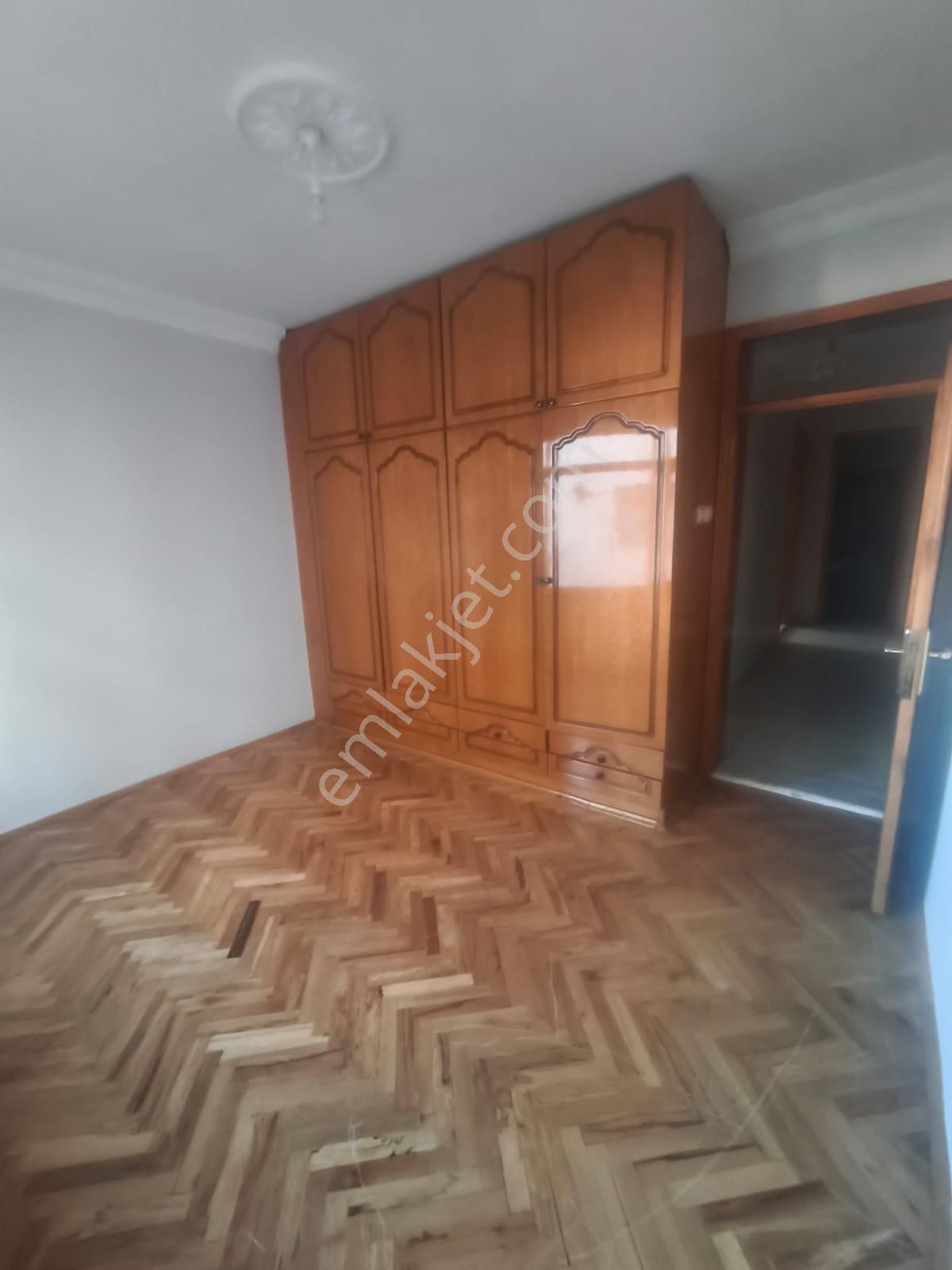 İsa Kavak Gayrimenkul'den Karatay Ulubatlı Hasan Mahallesi'nde Satılık 3+1 Daire - Görsel 6