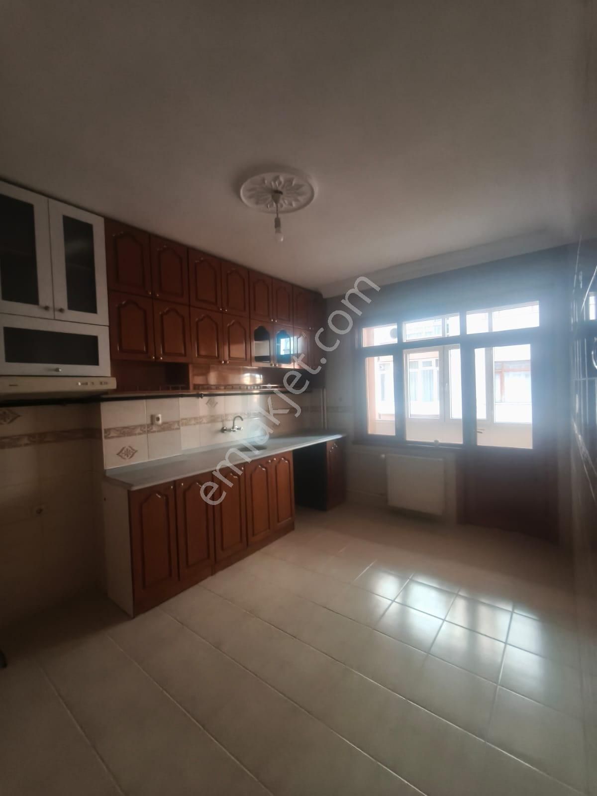 İsa Kavak Gayrimenkul'den Karatay Ulubatlı Hasan Mahallesi'nde Satılık 3+1 Daire - Görsel 7