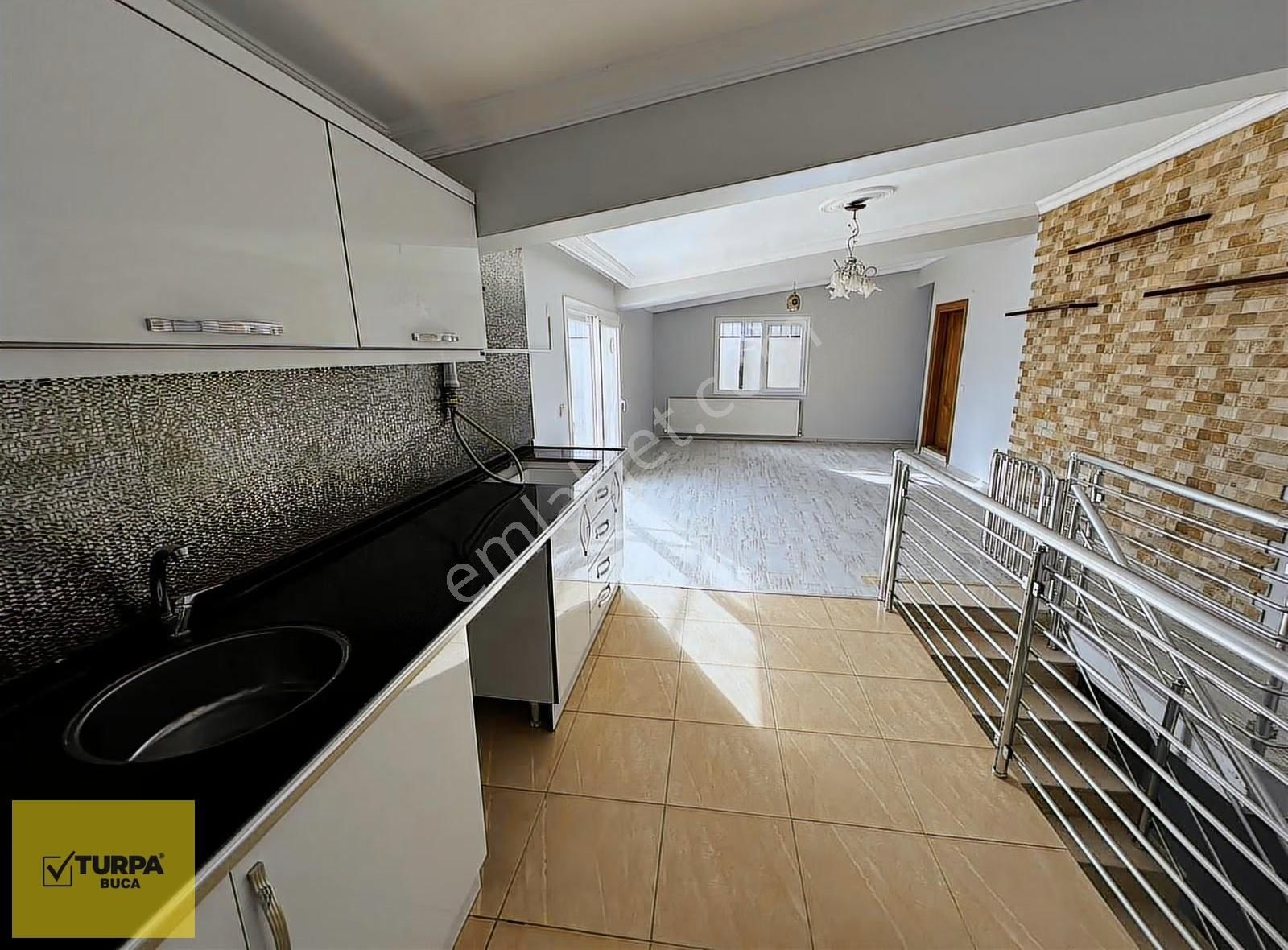 Turpa Buca'dan Ayrancılar Merkezde Kapalı Mutfak Dubleks - Görsel 5