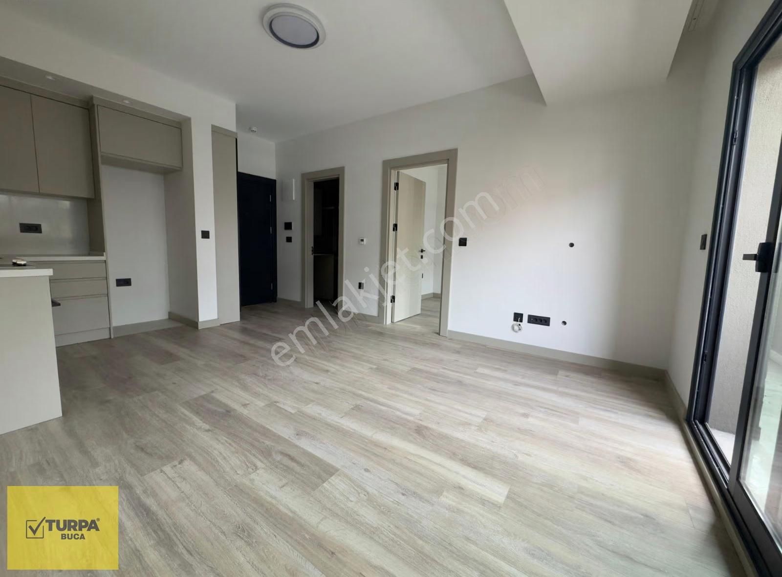 Turpa Buca'dan Kiralık Lüks 1+1 Arakat Güvenlikli Daire - Görsel 32