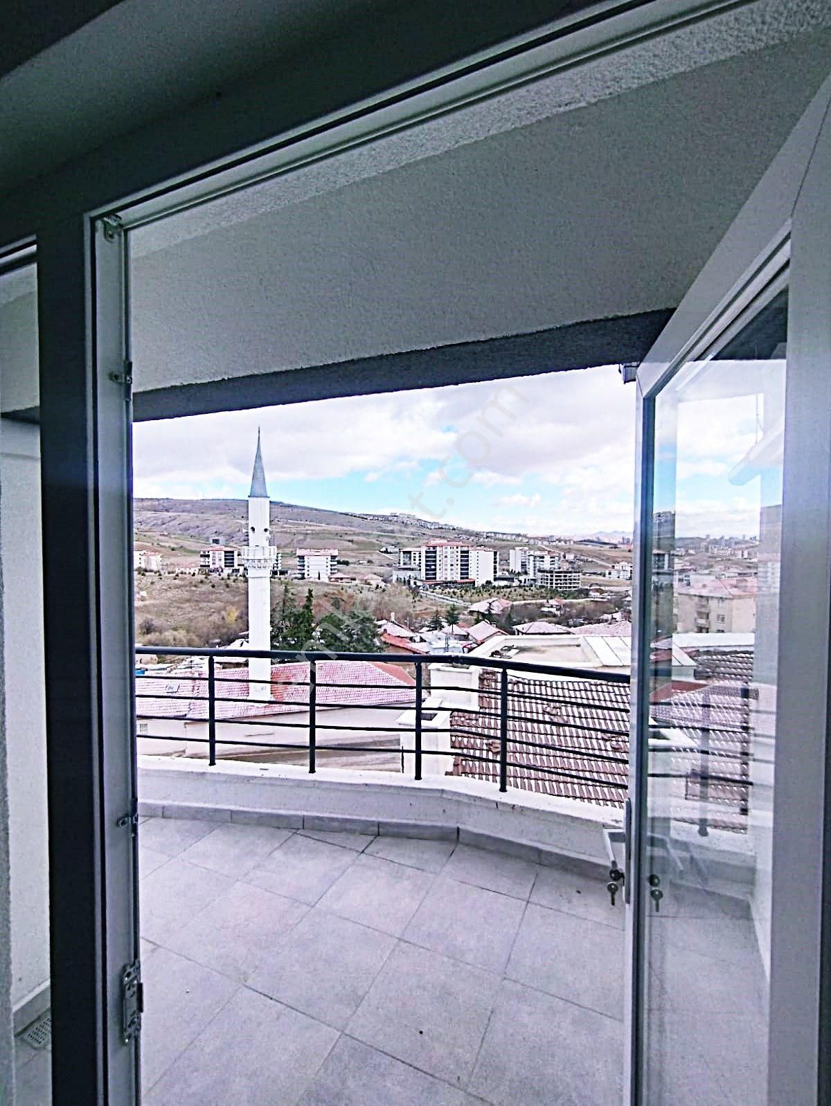 Cihandan Yakacık Da Sıfır Katta Çift Banyolu Satlık 3+1 Daire - Görsel 5