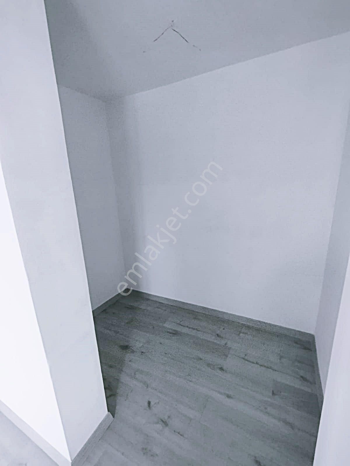 Cihandan Yakacık Da Sıfır Katta Çift Banyolu Satlık 3+1 Daire - Görsel 12