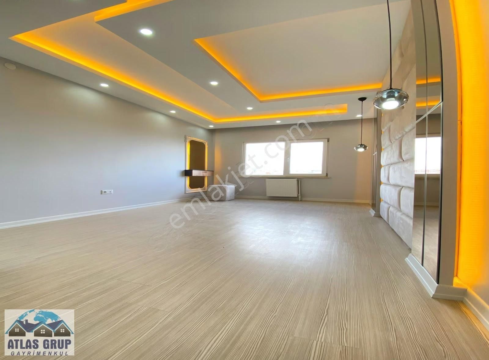 Metrobüse Yakın Site İçerisinde Yılın Fırsat Dairesi!! - Görsel 8