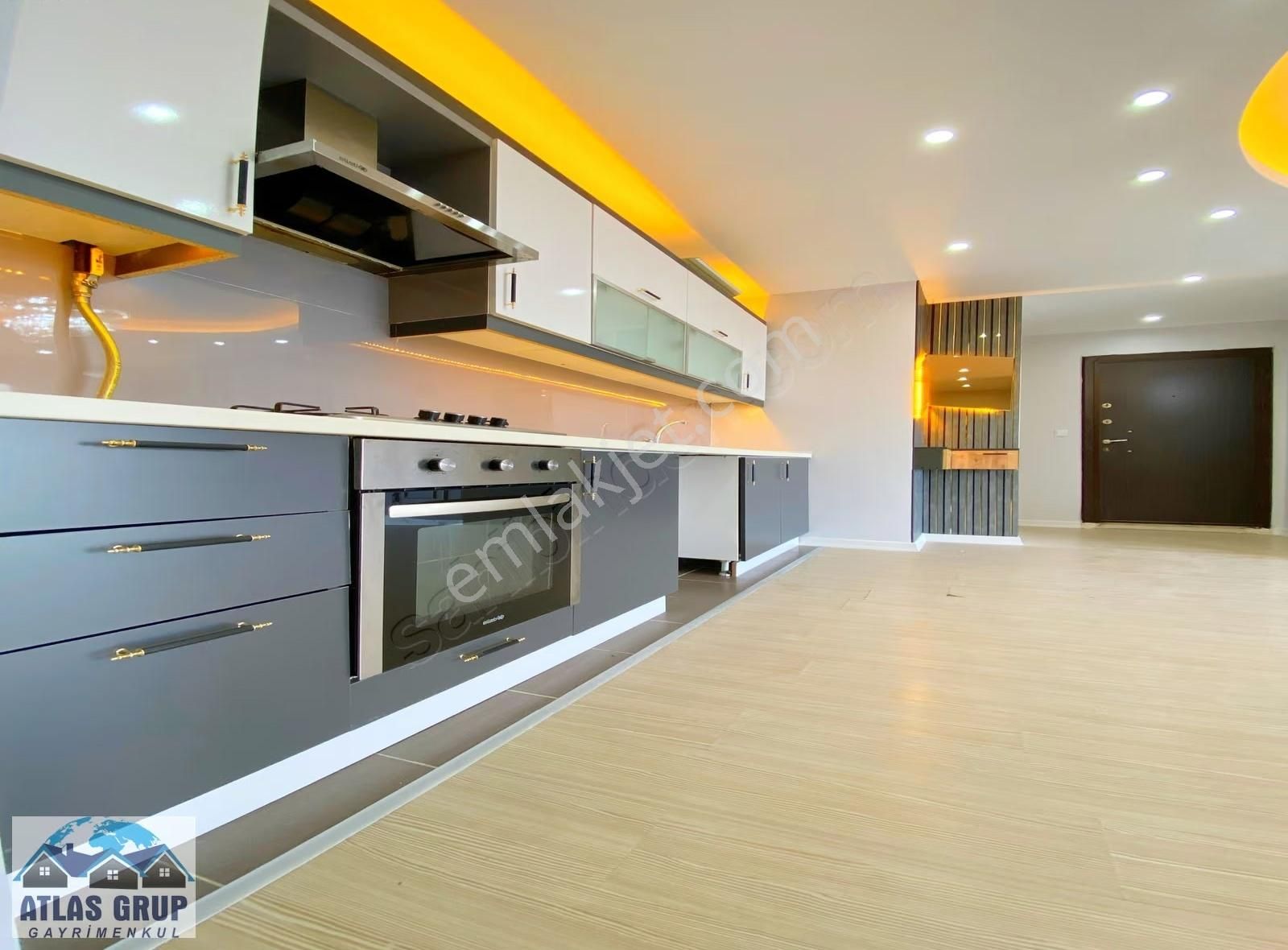 Metrobüse Yakın Site İçerisinde Yılın Fırsat Dairesi!! - Görsel 16