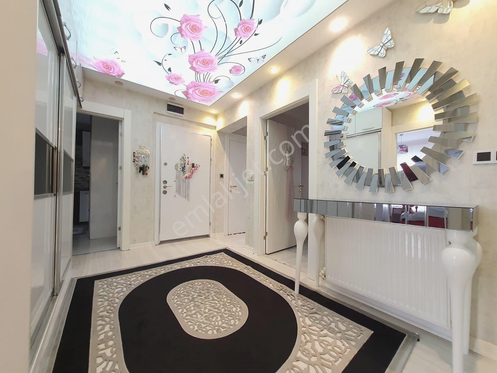 Karapürçekte 4+1 Ön Cephe Merkezde Çift Banyo Masrafsız Daire - Görsel 19