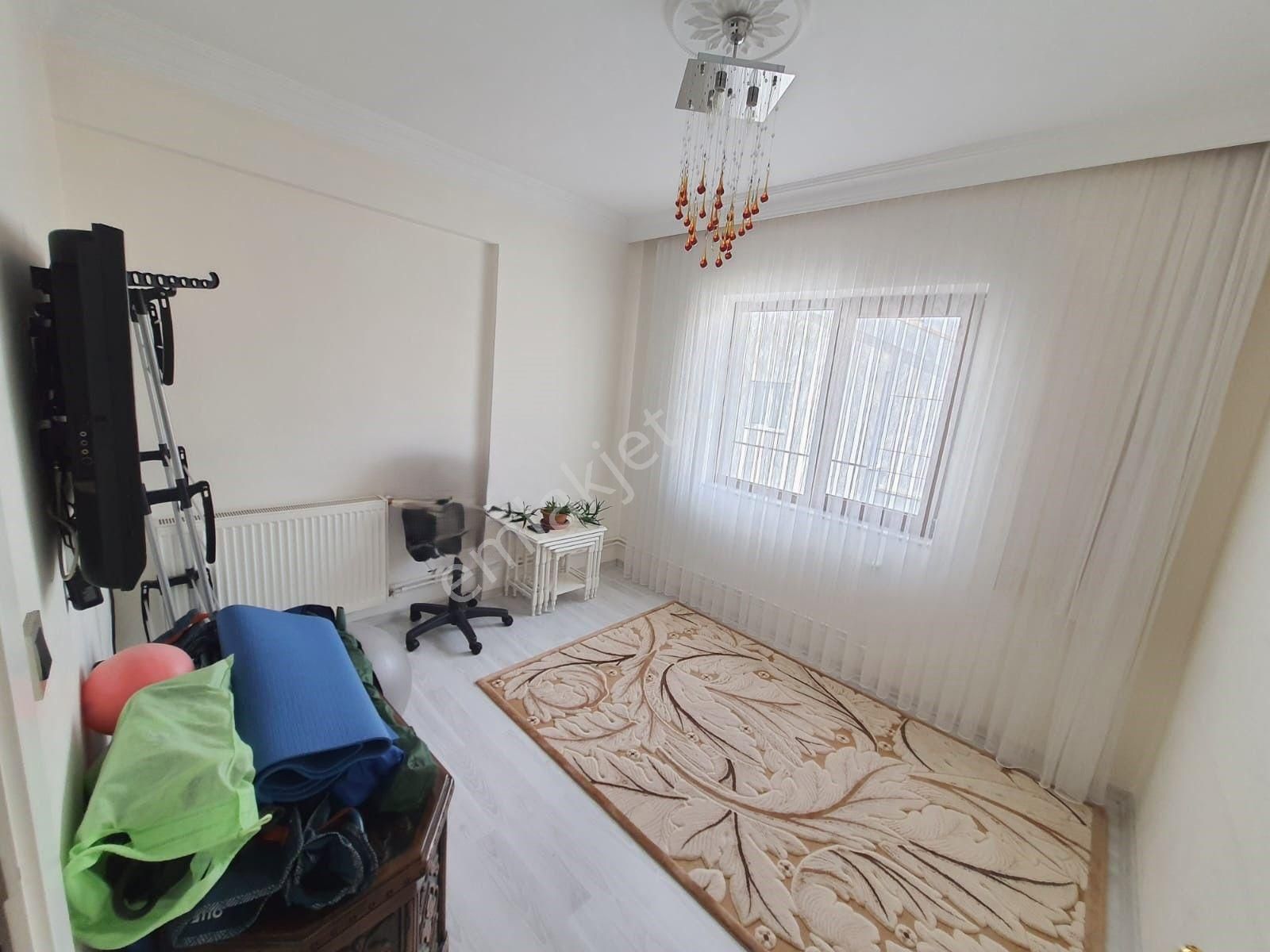 Karapürçekte 4+1 Ön Cephe Merkezde Çift Banyo Masrafsız Daire - Görsel 23