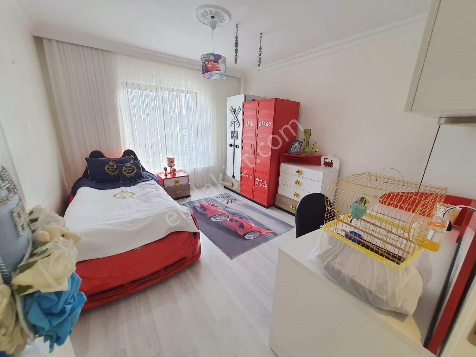 Karapürçekte 4+1 Ön Cephe Merkezde Çift Banyo Masrafsız Daire - Görsel 7