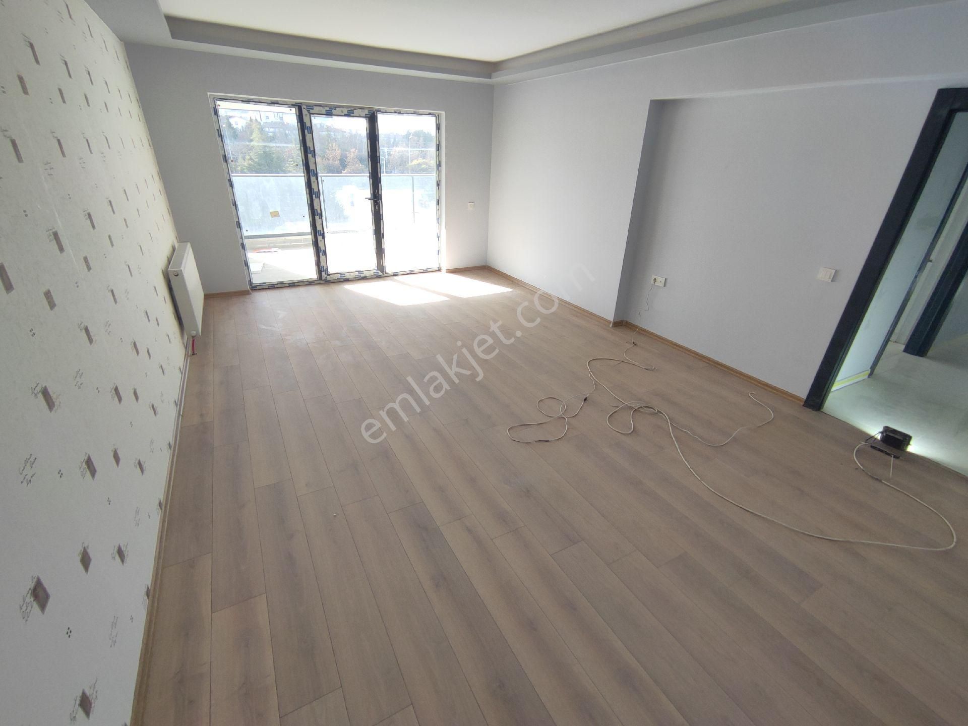 Karapürçekte 4+1 Site İçerisinde Giyinme Odalı Kapalı Havuzlu - Görsel 5