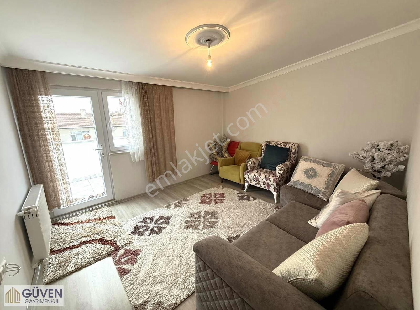 Nenehatun Salı Pazarı Yakını 2 Aileye Uygun 5+1 Çatı Dblx - Görsel 8