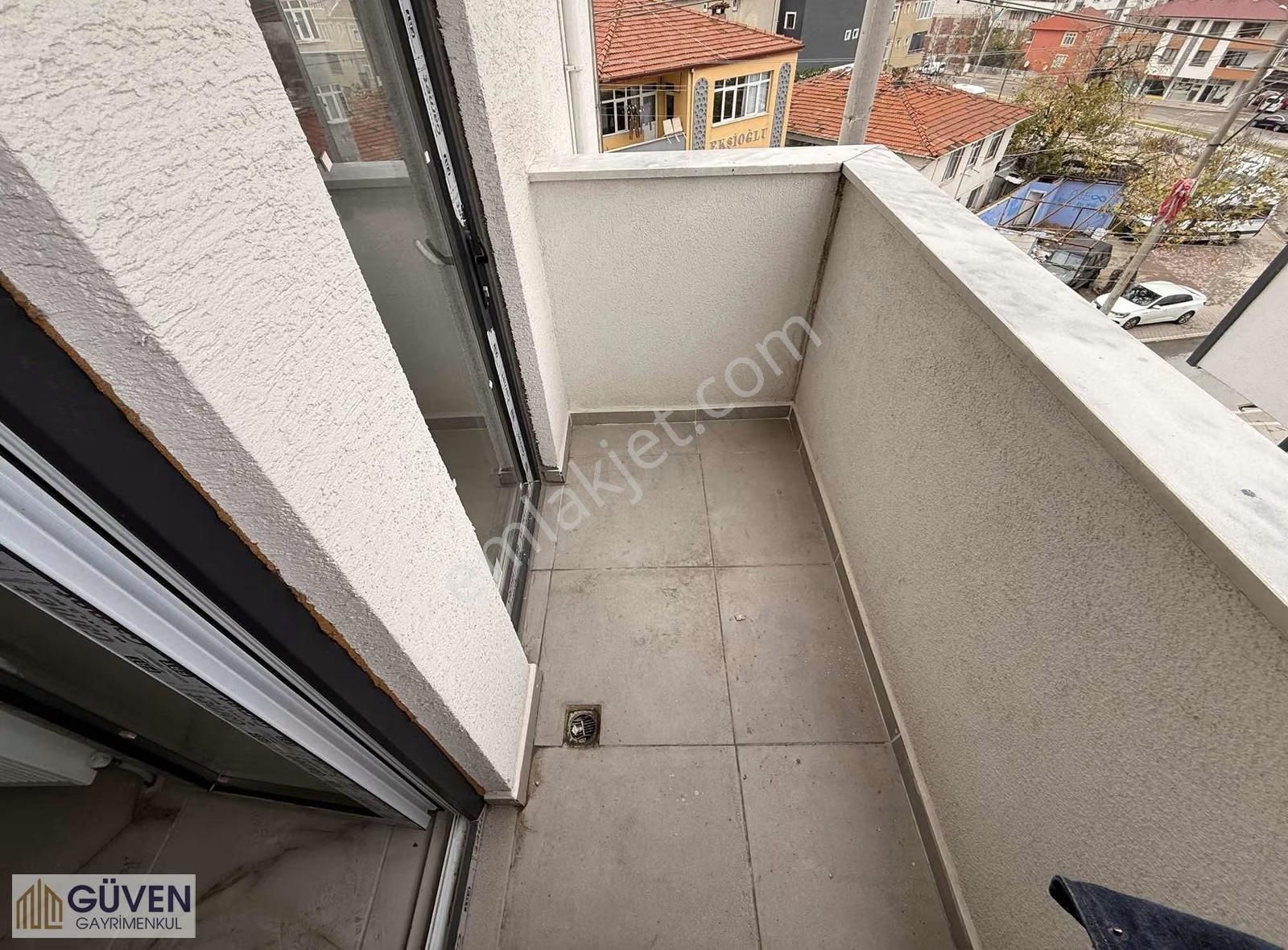 Reşat Nuri Gültekin Cad. Üzeri 4+1 Lüks Üst Dublex - Görsel 18