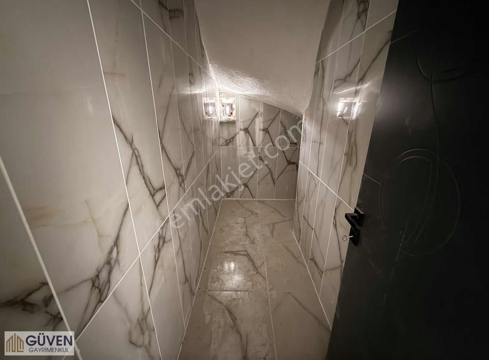 Reşat Nuri Gültekin Cad. Üzeri 4+1 Lüks Üst Dublex - Görsel 14