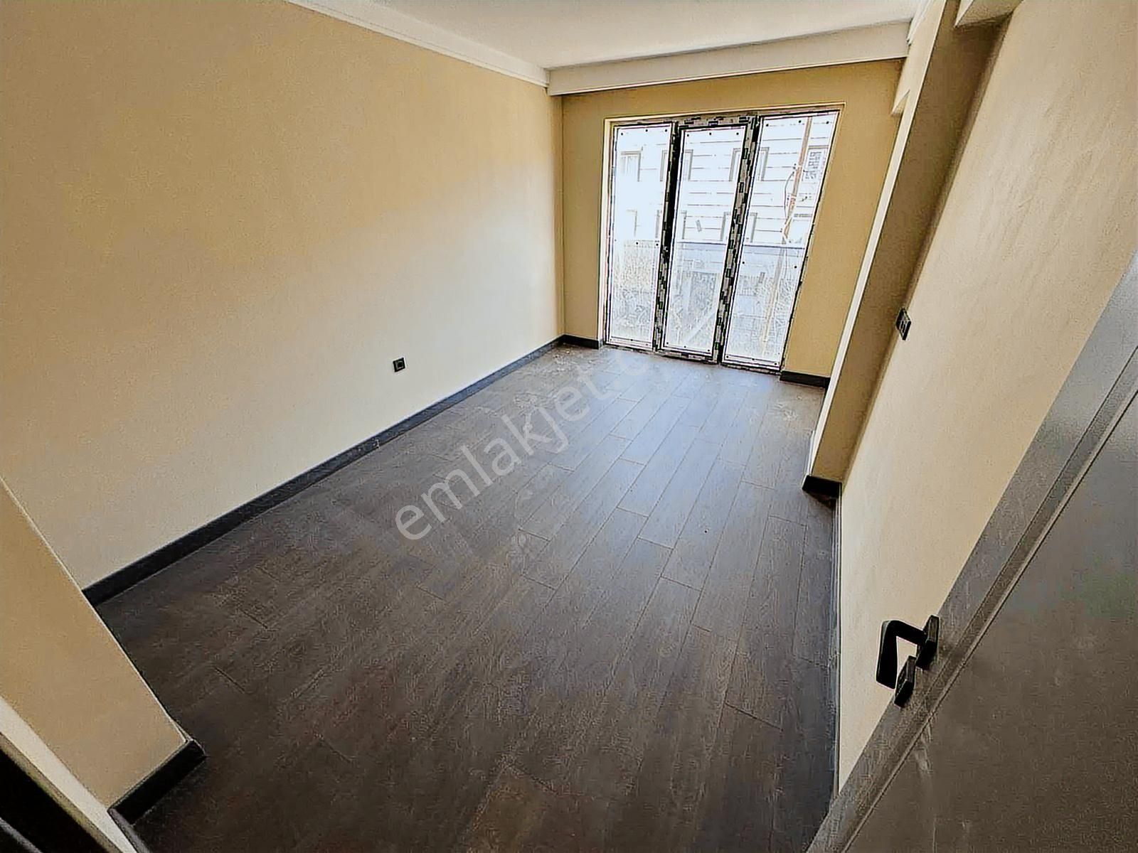 Taylan Emlaktan Karapürçekte A.ısıtma Süper Lüks Satılık Daire - Görsel 6