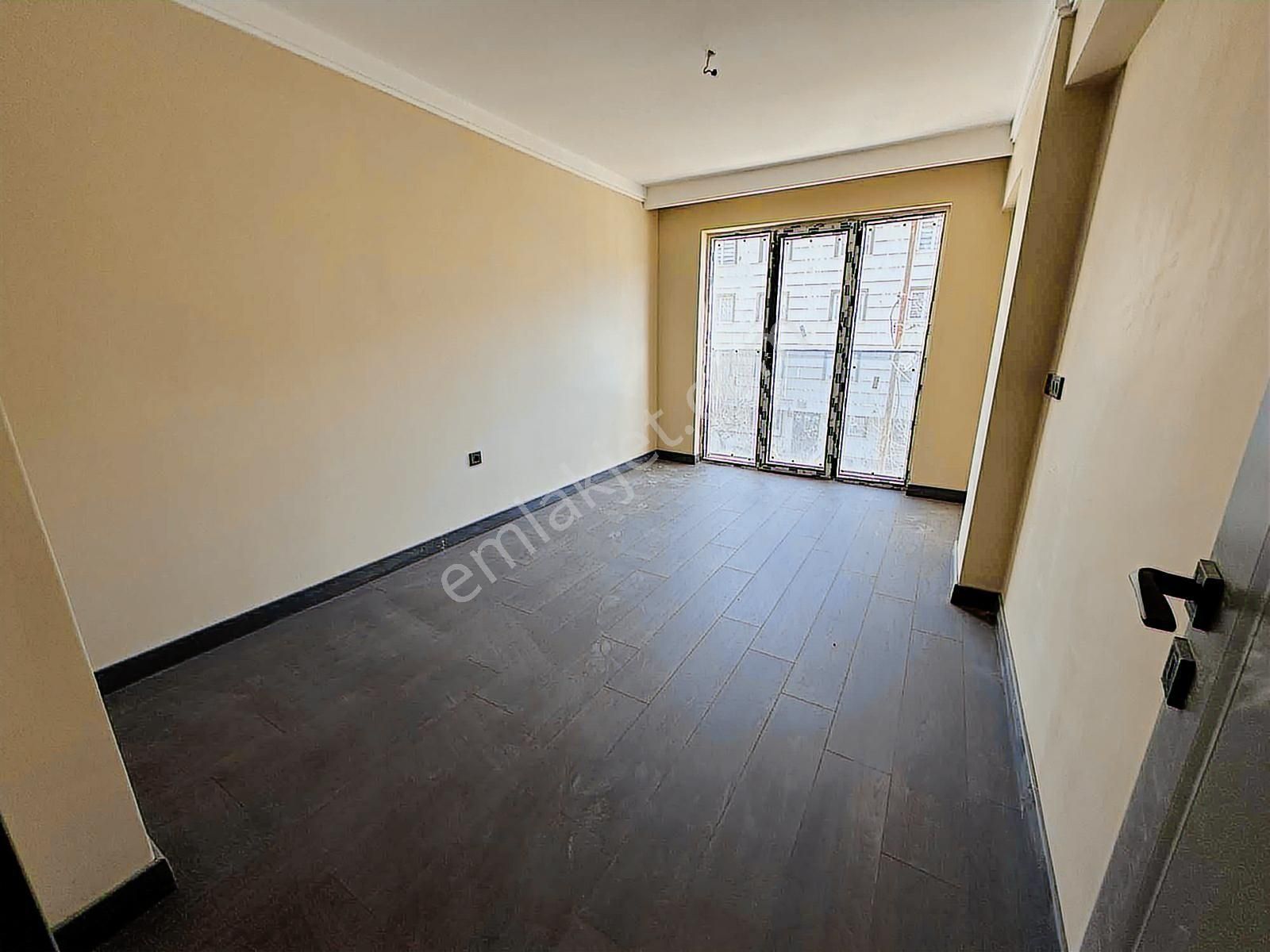 Taylan Emlaktan Karapürçekte A.ısıtma Süper Lüks Satılık Daire - Görsel 13