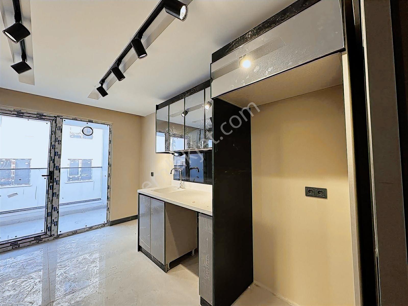 Taylan Emlaktan Karapürçekte A.ısıtma Süper Lüks Satılık Daire - Görsel 33