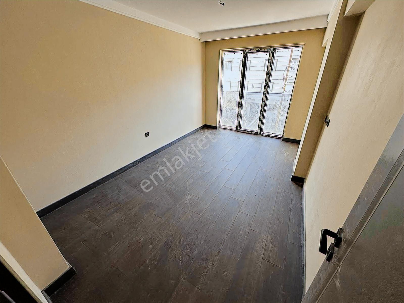 Taylan Emlaktan Karapürçekte A.ısıtma Süper Lüks Satılık Daire - Görsel 11