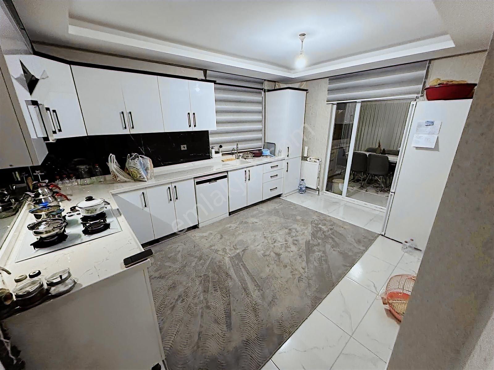 Taylan Emlaktan Site İçerisinde 3+1 Lüx Satılık Daire - Görsel 10