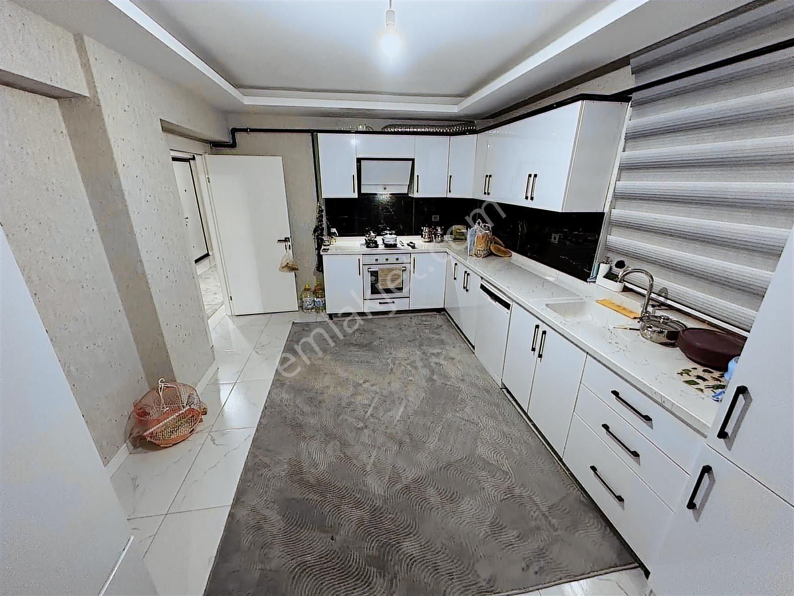 Taylan Emlaktan Site İçerisinde 3+1 Lüx Satılık Daire - Görsel 20