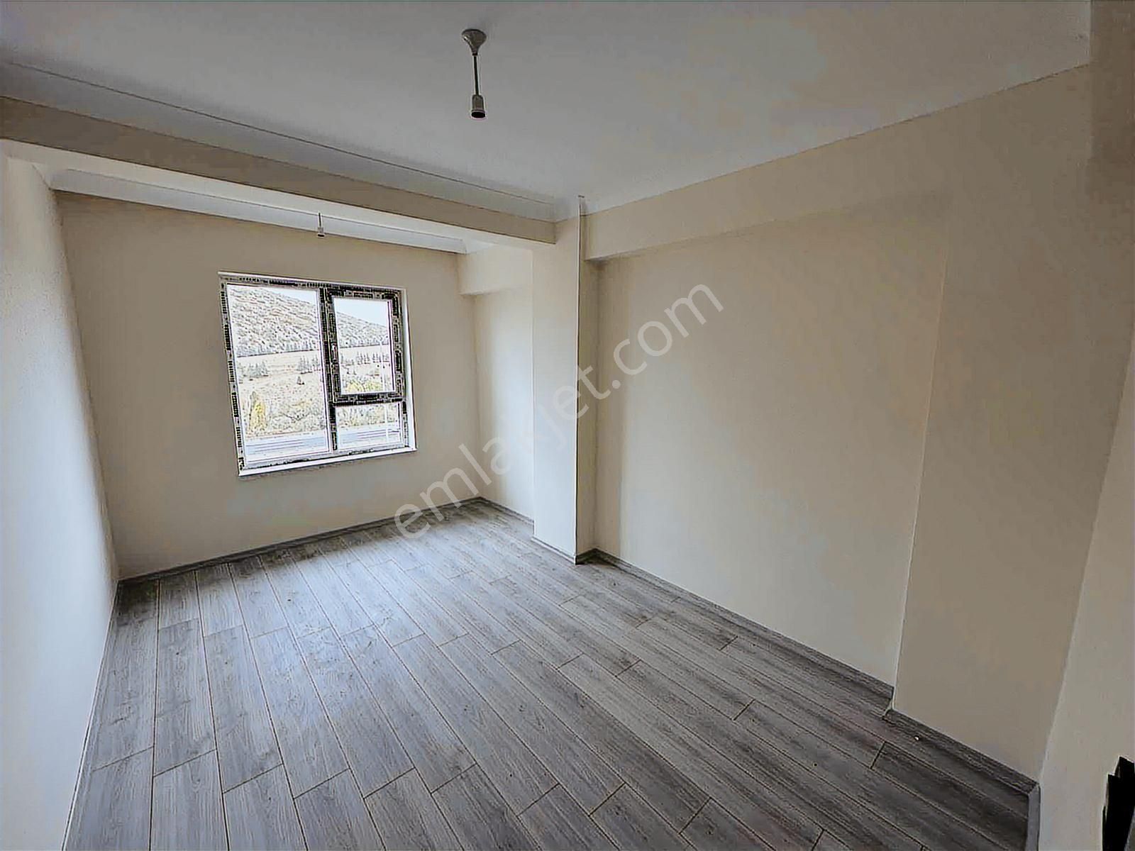 Taylan Emlaktan Karapürçekte A.ısıtma Full Yapılı Satılık Daire - Görsel 14